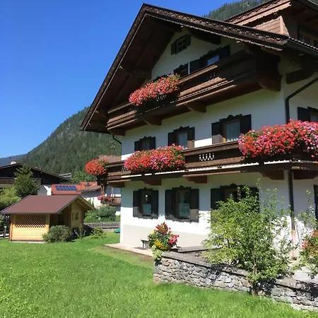 Eberharter Apartmán *
