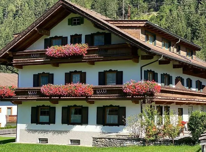 Eberharter Apartament *